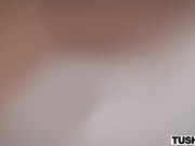 高颜值美女小姐姐黑丝风情身材脸蛋顶级吞吐起伏让人肾虚