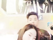 老铁小胖去KTV一边唱歌一边和坐台小姐啪啪这样的人生美滋滋