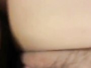 美少妇性欲旺盛背着老公和情人开房边操边拍说：就这样操我,干我10分钟就好!