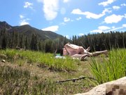 旅美留学生李美静假日和老外男友驱车到荒野露营野战美国伙食不错妹子貌似胖了啊