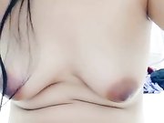 长发飘飘的美少妇 黑框眼镜 戴着护士帽 炮友家里啪啪大秀