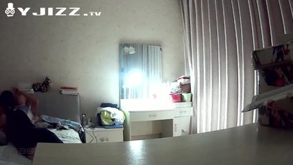 360度水滴摄像头偷拍年期夫妻居家做爱