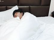 同班英语学习委员被我搞上床 很喜欢吃J8而且添的很认真