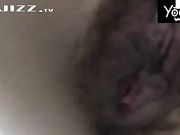 和单位新来的女大学生开房 骚货的逼毛茂密性欲强 嘴里说不要下面夹着鸡巴不放