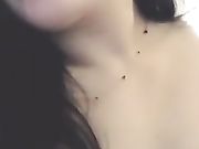 寂寞风骚小少妇家中欲火难耐 开直播露奶子