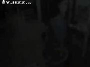 偷插邻居小妹妹 动作太大惊醒了不过还是要内射