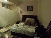 泡妞高手东哥最近得手的好身材学院派妹子快捷酒店开房啪啪