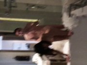 小美女每周都要在酒店被包养她的中年男土豪狠狠干逼