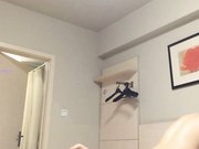 E罩杯性感大美女和闺蜜老公偷情,床上各种体位爆插后又对着镜子后插