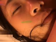 丰满大胸美女被男友哥们故意灌醉边操小穴边爆肛