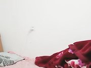 年纪不大身材却很丰满漂亮小美女穿着丝袜 和炮友双人啪啪大秀