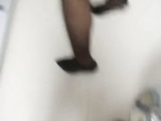 敢射弄死你厨房啪啪有点婴儿肥的性感黑丝美女厨房做饭做到一半就干起来了