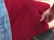 跟美女炮友在快餐店的厕所里做爱