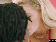 乳房逼逼一流漂亮脸蛋这样的美女啪啪太销魂了，有肉有身材