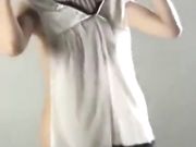 某女星的裸替穿着奢侈品拍写真 奶子大身材超好