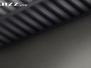 娇嫩的极品学妹被老师在教室里干到潮吹