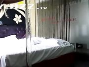 90后瘦小高中学生妹 在宾馆穿连体开档丝袜被干