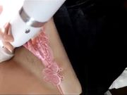 骚女家中穿情趣内裤自慰 用假鸡巴狂插到喷水 声音很好听