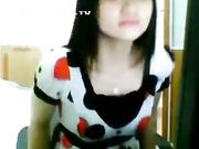 和外表清纯内心淫荡表妹视频聊天 没聊两句她就开脱了