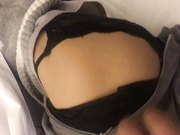 迷奸80斤的超短裙银行小妹，身材苗条，腰肢盈盈可握