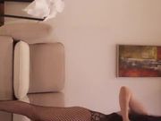 眼鏡胖男星級酒店開房現場直播高價約了個長腿美少婦啪啪