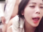 国产剧情中午大家都去吃饭了老板办公室强搞女职员