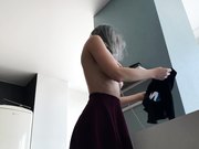 极品身材女神EVA付费新作 男友在工作 绿帽男的骚女友和他朋友激情做爱