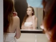 女主长的也很仙很美 家中被怪物入室性侵 很是诱人