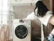 色弟弟午休工作间勾引强操极品S级身材骚姐姐 扒下牛仔裤后入不停怼操