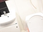 为国争光系列小哥哥早起就要来一发，没毛的大洋马浴室洗洗干净上床就开始