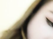 性瘾大的瑞雯勾引小哥，灵活的舌头舔弄着马眼，床上69激情口活