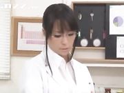 几个闺蜜在一起学习研究怎么打飞机 回去给男友好好爽一爽