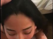 华裔脸孔的美眉貌似喝高了满脸通红的诱惑大屌洋老外上司啪啪