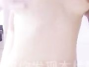 清晨和超完美流线型身材小可爱玩鸳鸯浴 微露脸口交舔蛋技术很棒