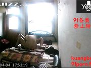 双机位拍摄素质哥单身宿舍双飞两个兼职卖保健品的气质少妇