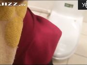 养生馆卫生间里和穿着性感丝袜的英语老师啪啪啪