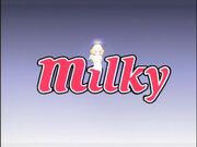 姐妹俩激情比赛沙滩裸奔