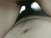 颜值不错的人妻好骚啊露脸给大哥舔鸡巴，搞硬了直接上位抽插