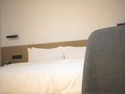 沈先生探花约了两个妹子玩双飞，穿上黑丝手指摸逼口交舔菊