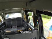 假出租车系列路边搭讪美女妹子把车开到野外道具配合肉棒肏她各种上流体位