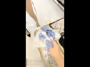 粉嫩苗条妹子情趣女仆装啪啪穿上高跟鞋自摸翘起屁股后入