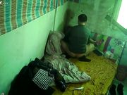 年轻妹子被大叔骗到宾馆大力强干