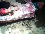 专接中老年嫖客的小胖妹似乎很享受被操过程