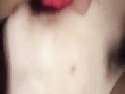 白嫩空姐3P前先把自己摸湿 然后两根大屌轮流骑