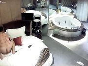 情趣酒店豪华套房360水滴摄像头偷拍情侣开房啪啪
