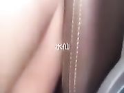 极品高颜值骚货车里就要给我舔鸡巴 外面人来人往真刺激