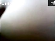 去年约的96年小女生居家爱爱 叫的真叫个浪 被猛操的全程浪叫 上位扭动娇躯再摁倒狂插