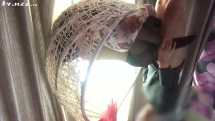 蛋叔撕破艺校舞蹈系师妹的开裆黑丝无套内射后拍特写