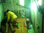 很会玩的民工大哥换着体位玩上面小姐 这两百块花的真值