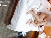 和朋友37岁的老婆宾馆开房这骚货床上技术超级好 让我对她流连忘返